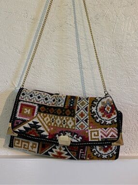 Embroidered Multicolor Chain-Shoulder Crossbody Bag